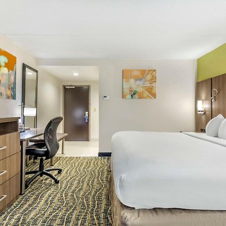 Best Western Plus New Englander Уоберн Экстерьер фото