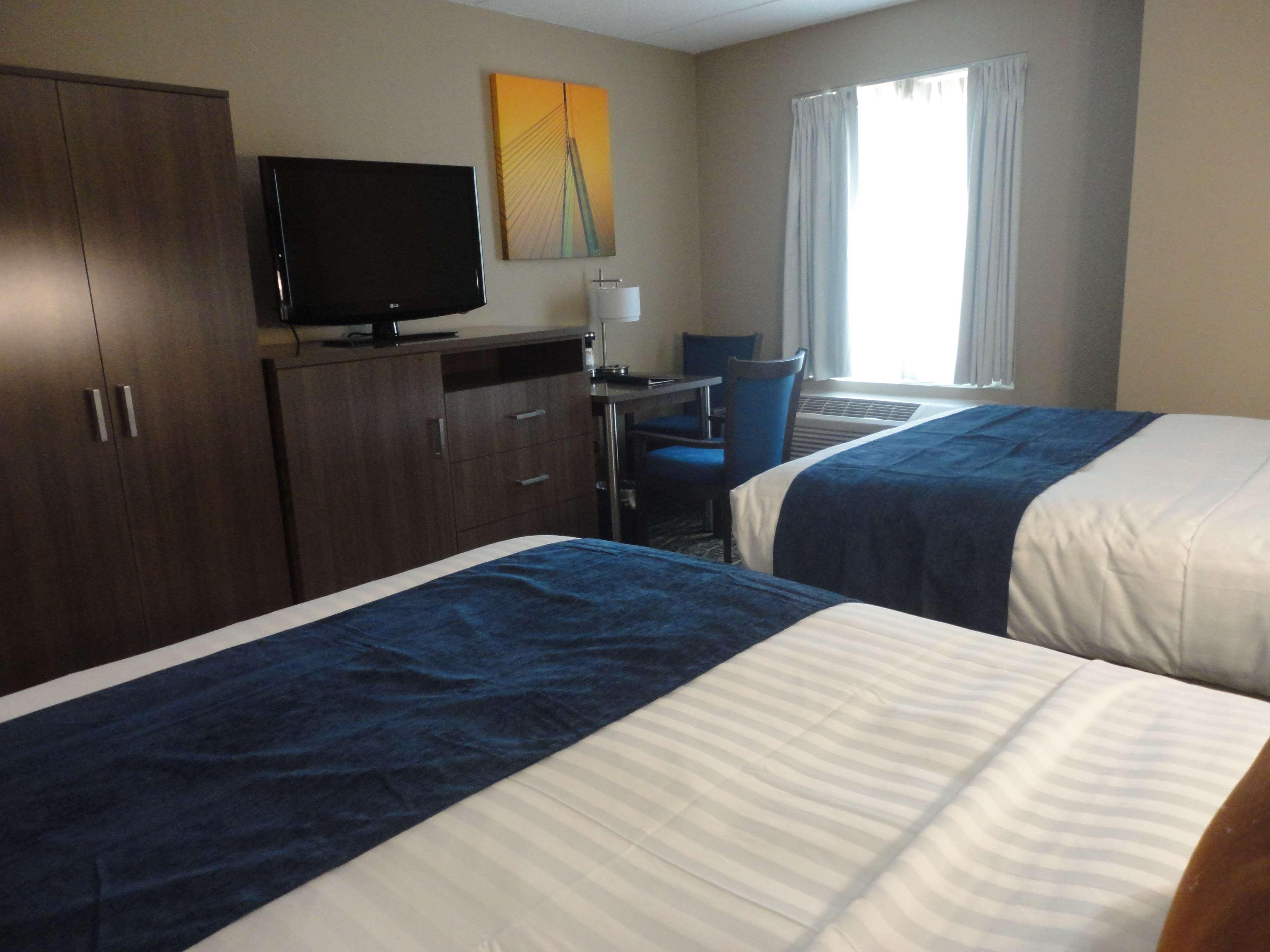 Best Western Plus New Englander Уоберн Экстерьер фото