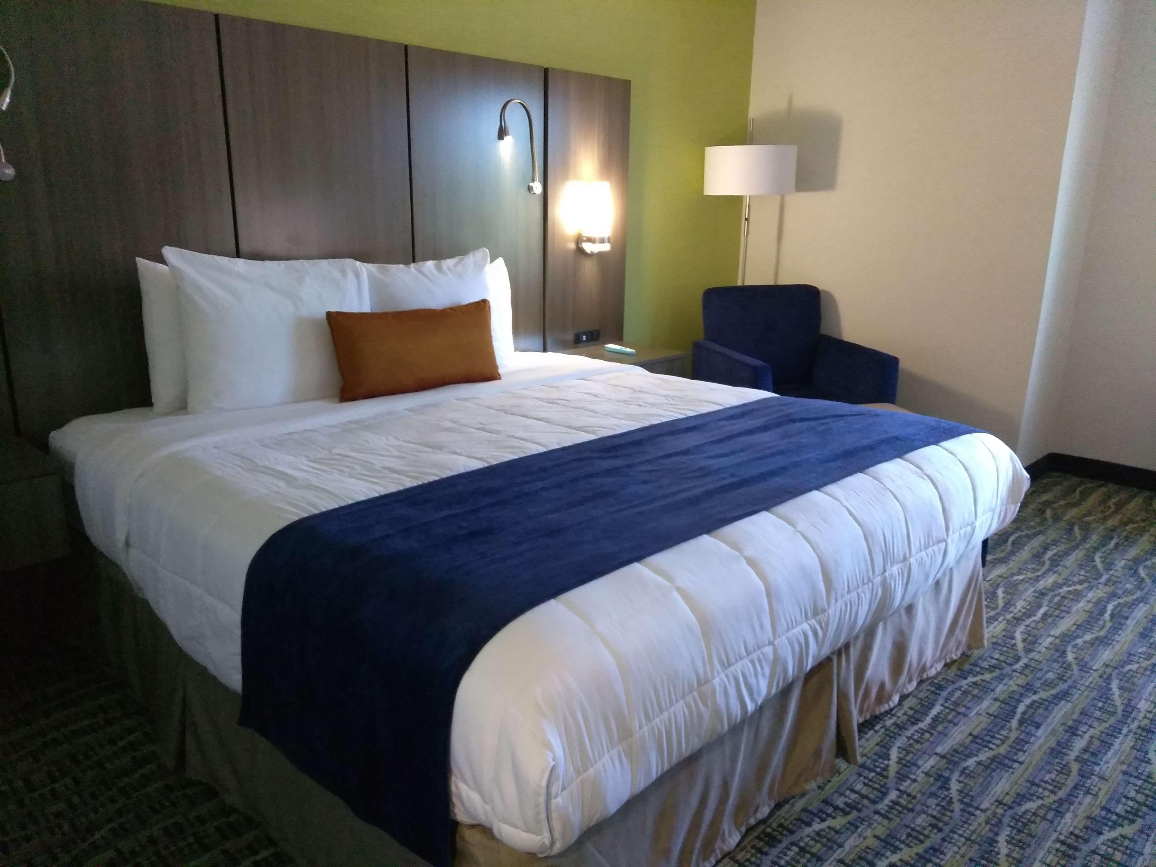 Best Western Plus New Englander Уоберн Экстерьер фото