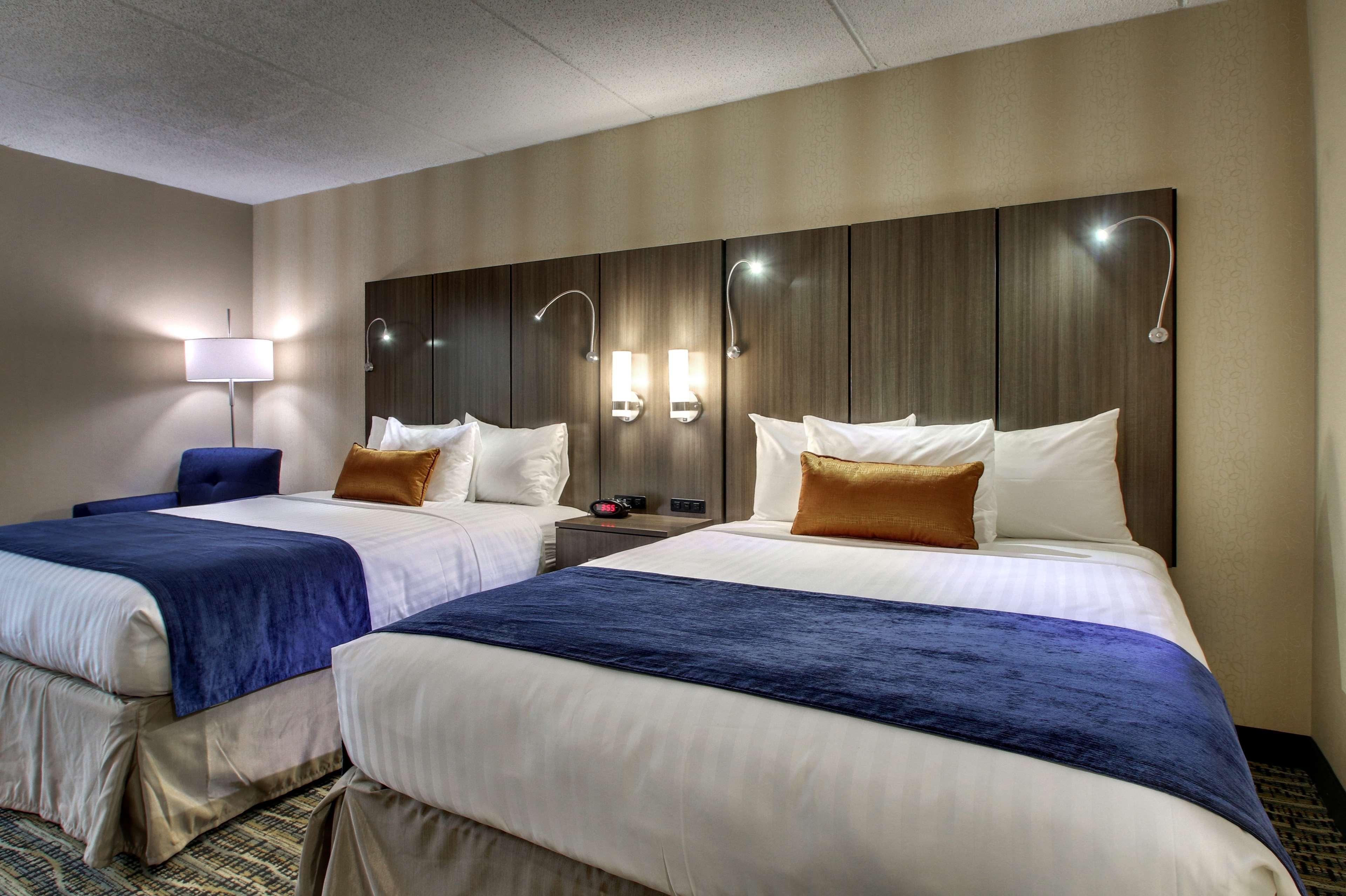 Best Western Plus New Englander Уоберн Экстерьер фото