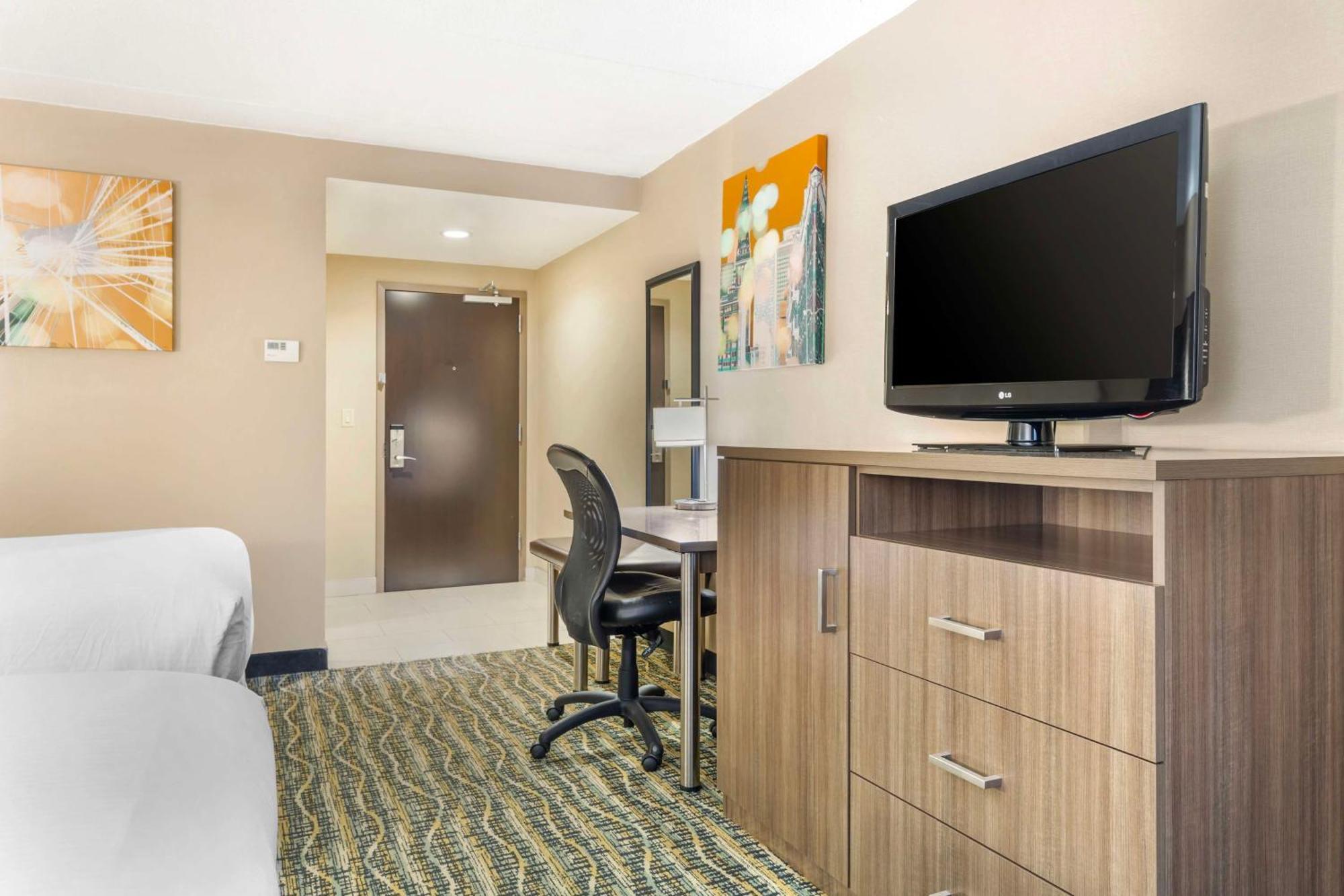 Best Western Plus New Englander Уоберн Экстерьер фото