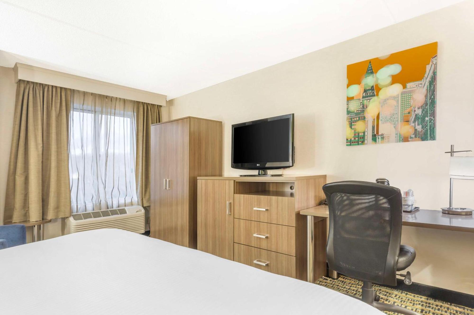 Best Western Plus New Englander Уоберн Экстерьер фото