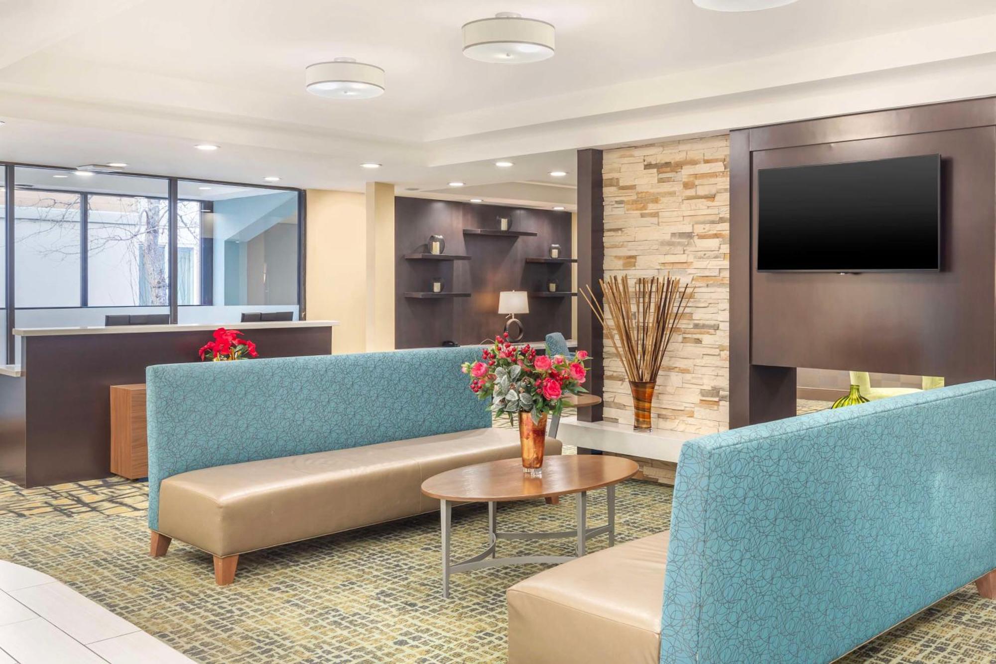 Best Western Plus New Englander Уоберн Экстерьер фото