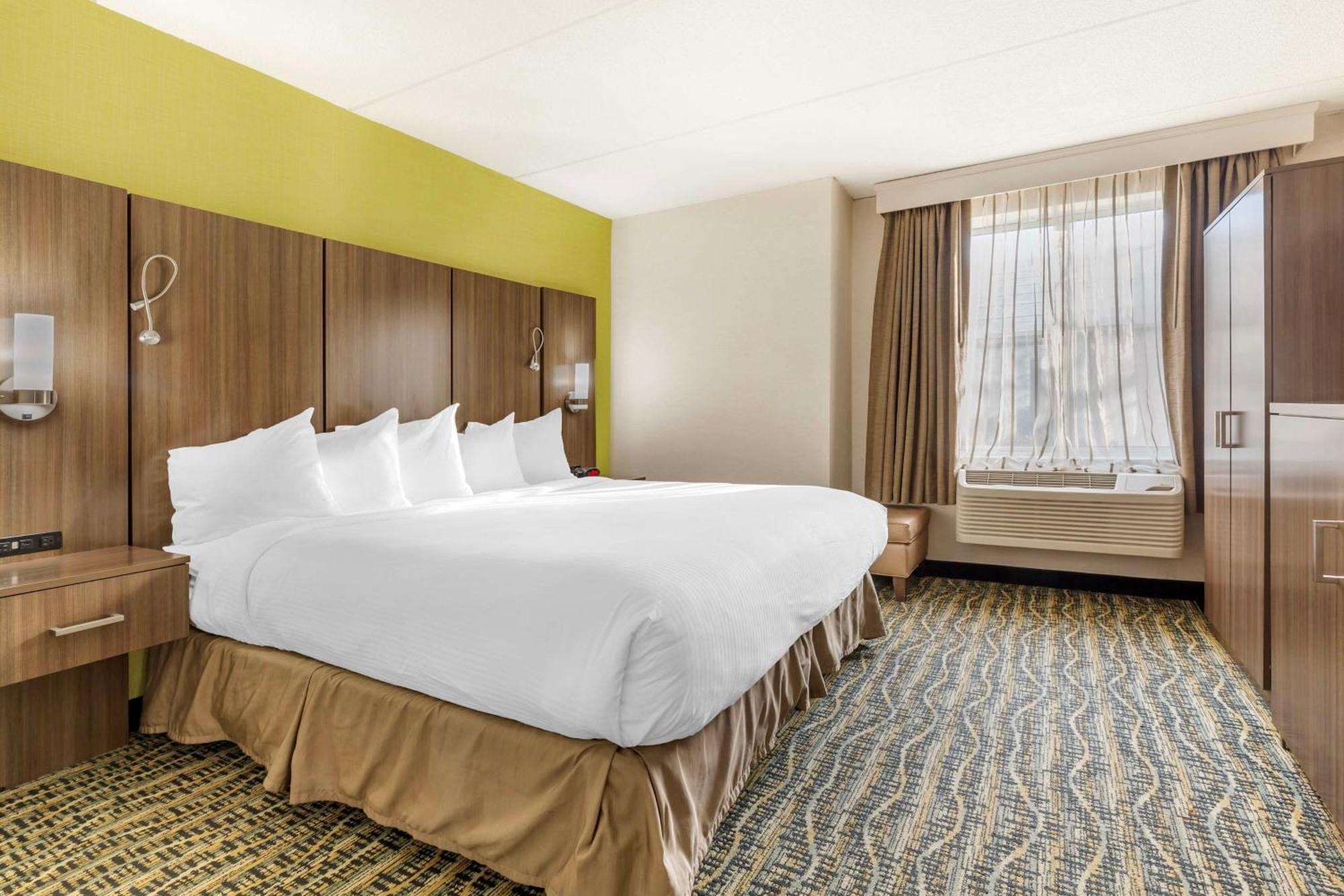 Best Western Plus New Englander Уоберн Экстерьер фото